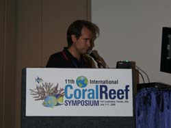 gd International Coral Reef Symposium sul palco